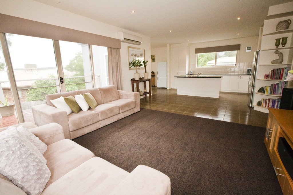 403 Tinworth Avenue MOUNT CLEAR 6