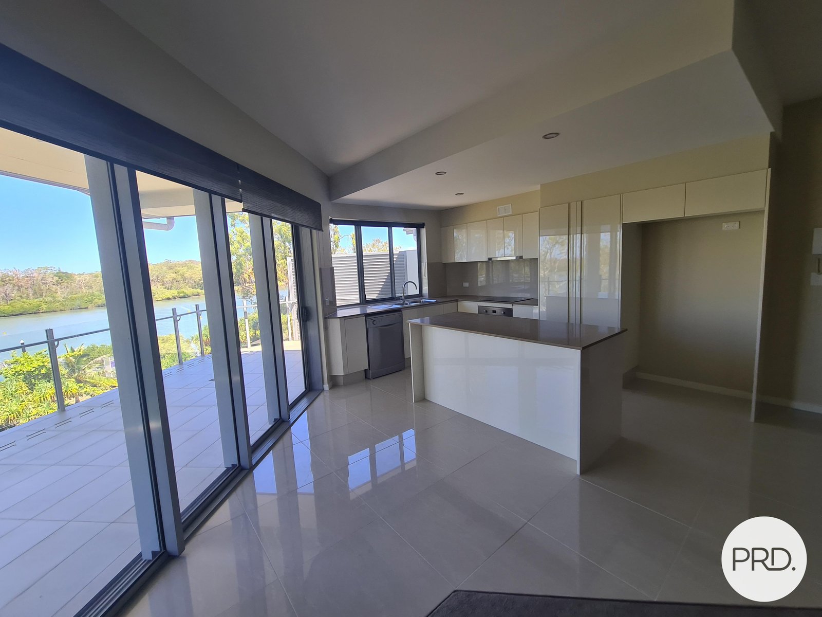 403/10 WYNDHAM Avenue BOYNE ISLAND 2