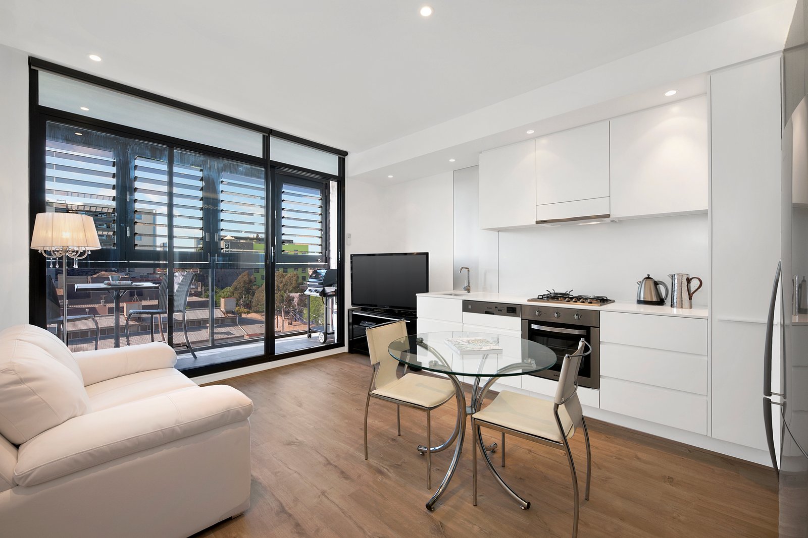 Gallery: 403/13-15 Grattan Street