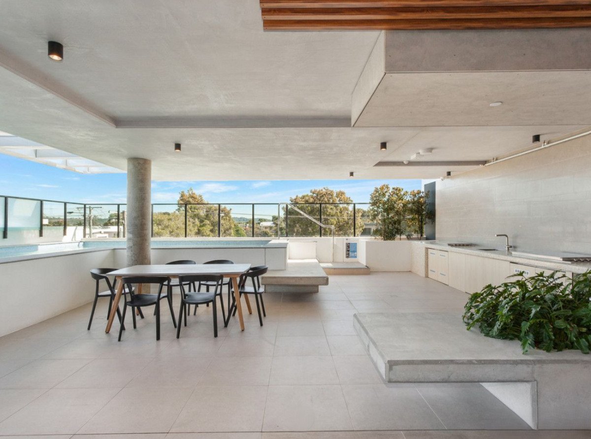 403/16 Seventh Avenue PALM BEACH 19