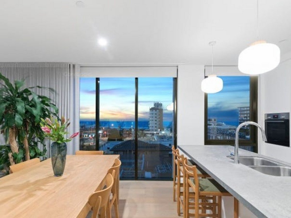 403/16 Seventh Avenue PALM BEACH 3