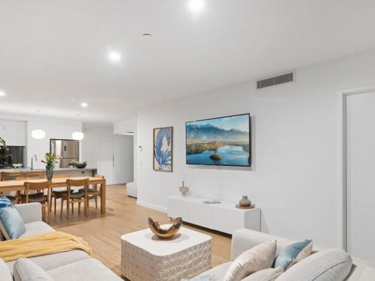 403/16 Seventh Avenue PALM BEACH 4