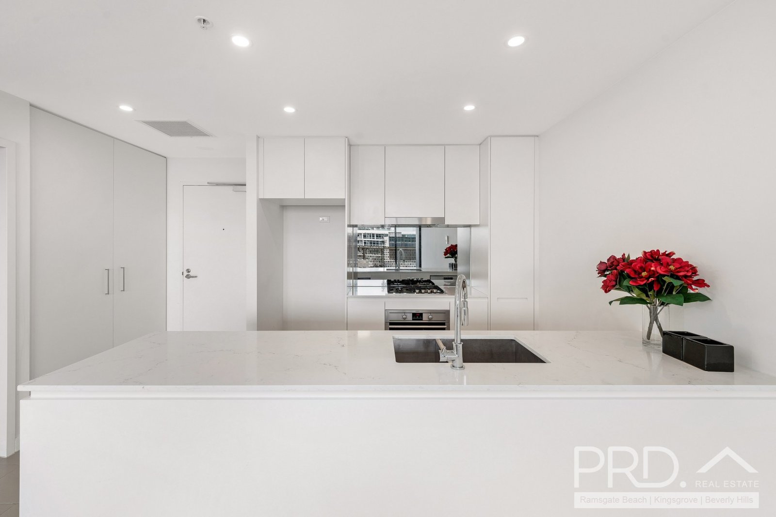 403/31 Treacy Street HURSTVILLE 2