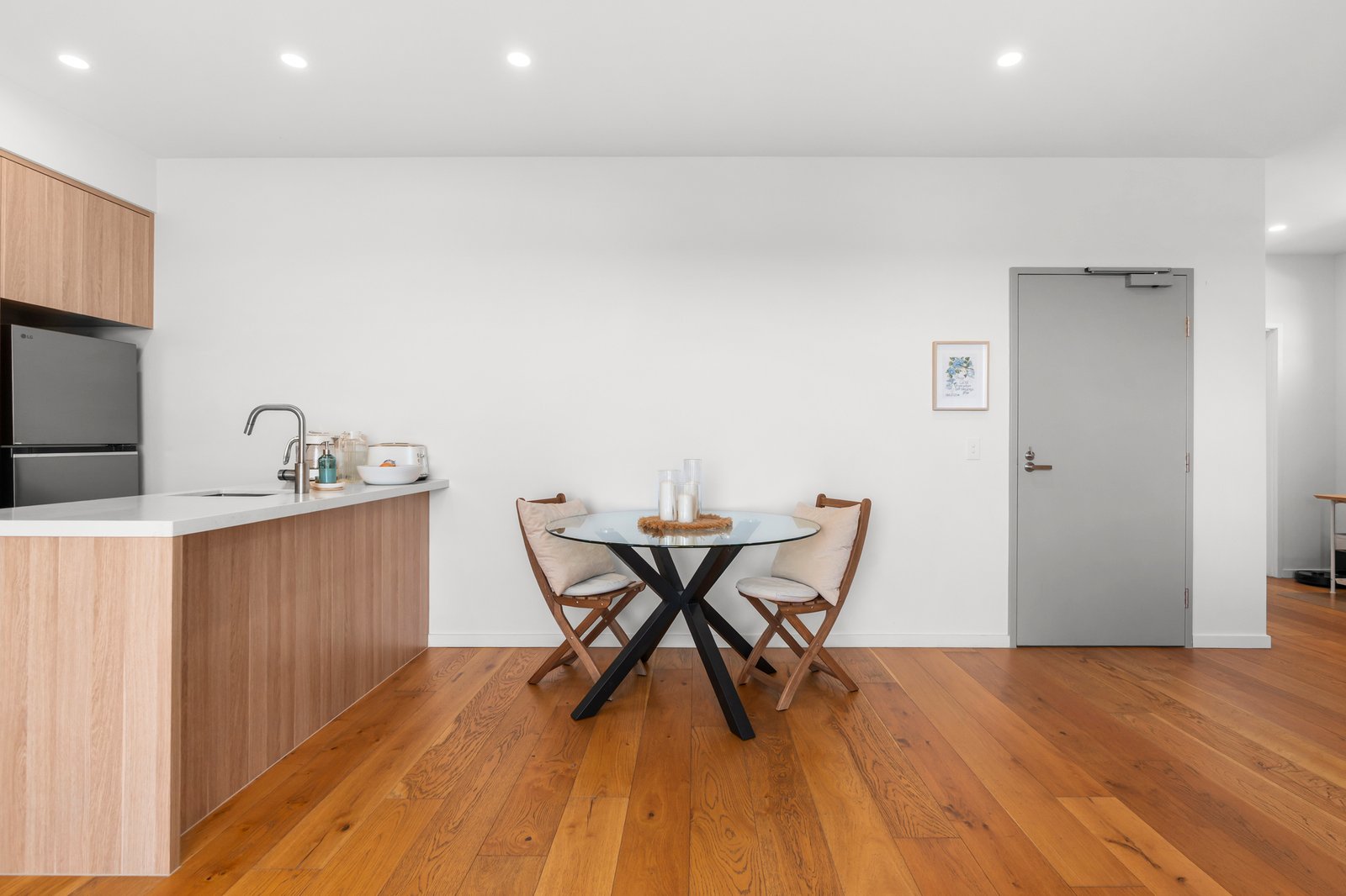 Gallery: 403/362 Burwood Highway