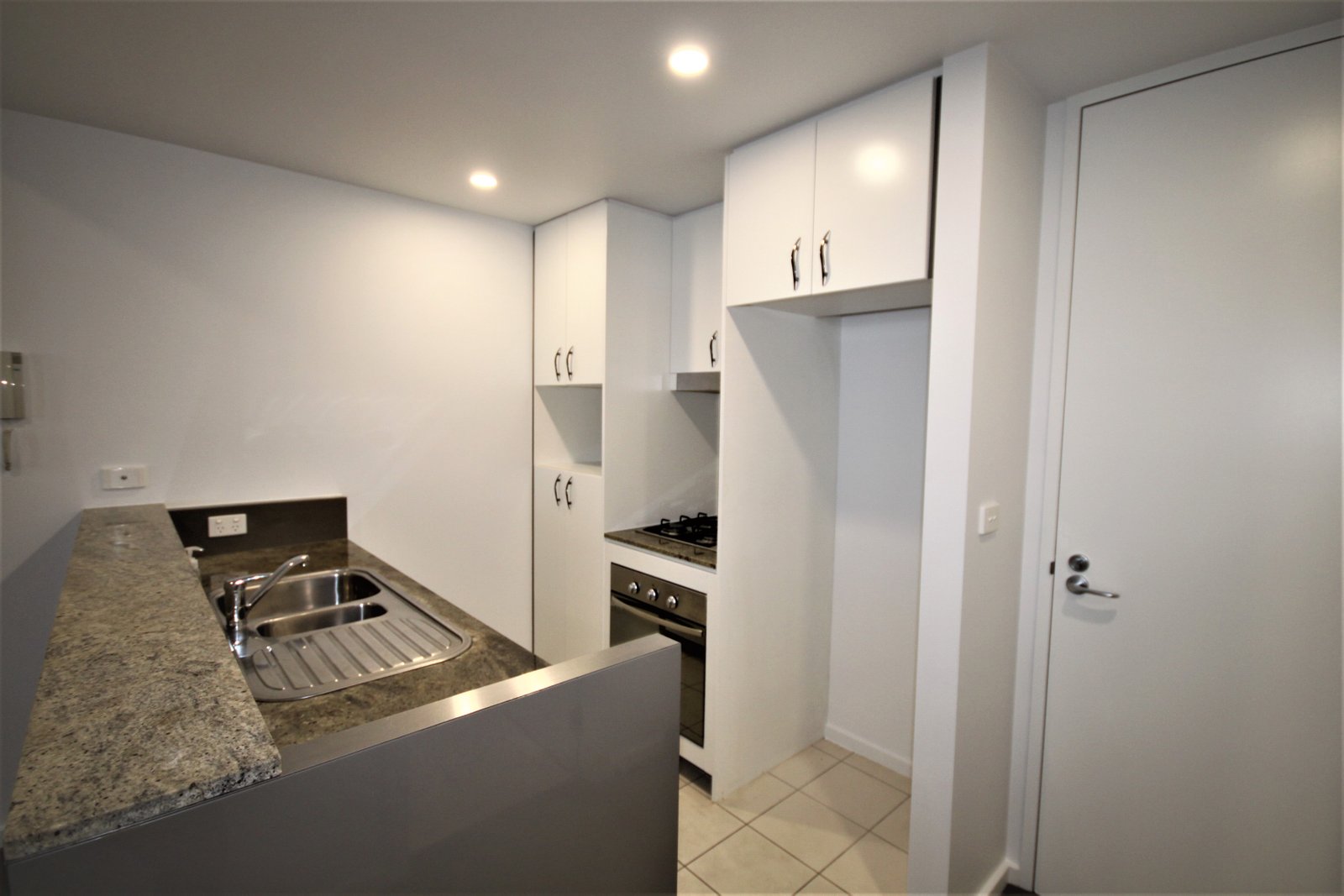 Gallery: 403/57 Bay Street