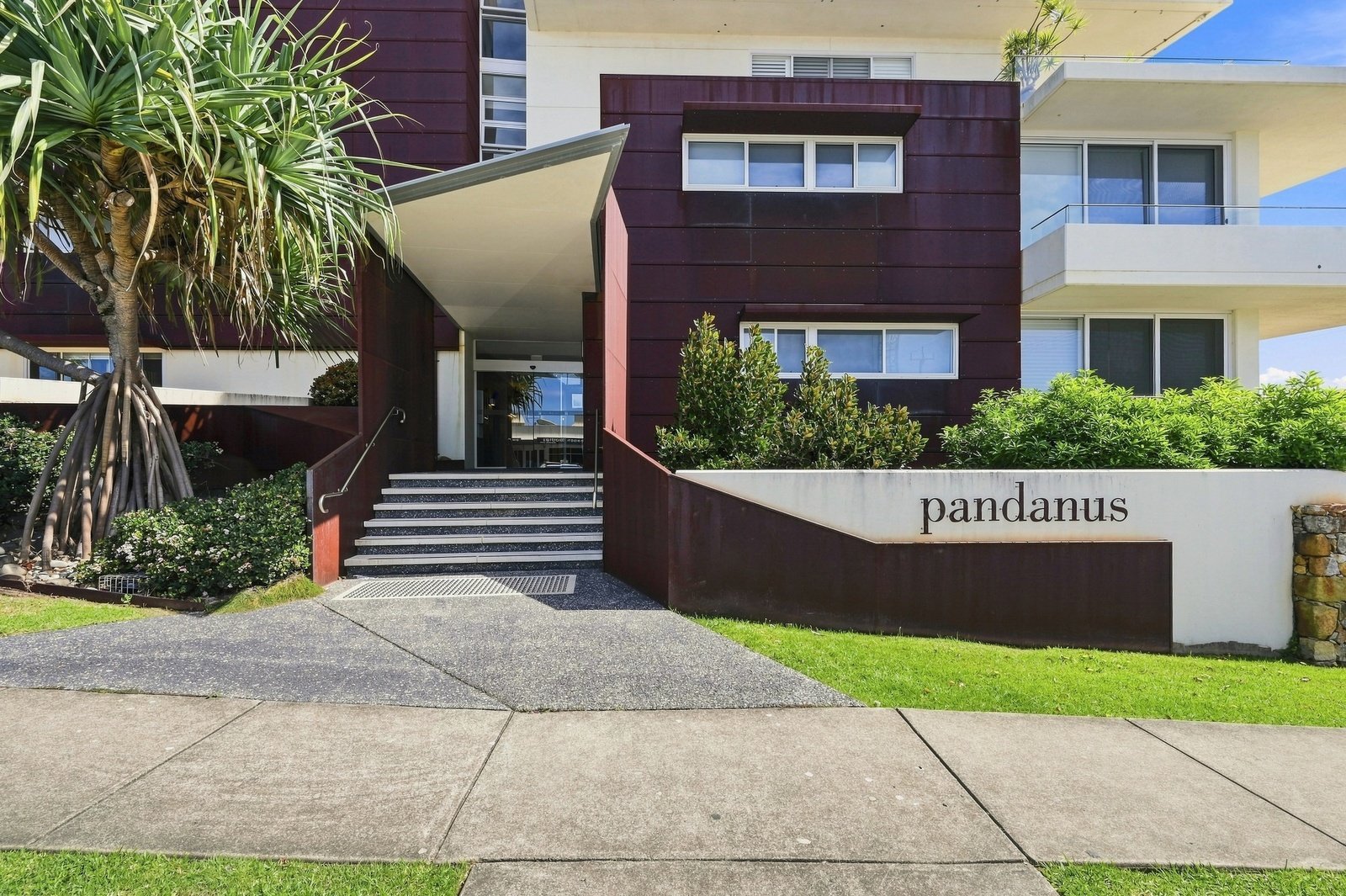 403/7 Edgar Street COFFS HARBOUR 2