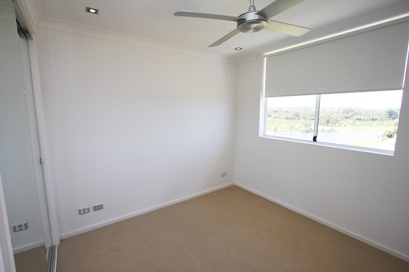 4039/3027 The Boulevard CARRARA 7