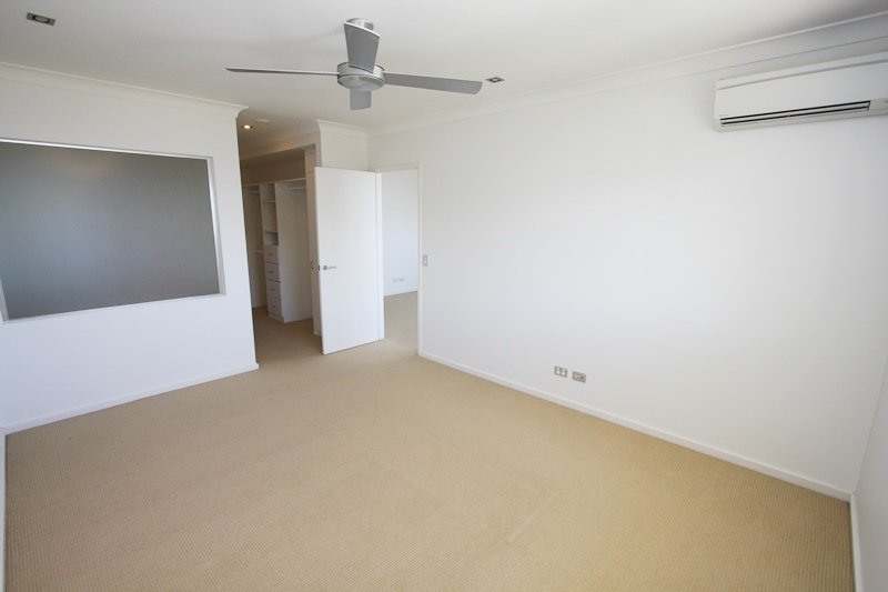 4039/3027 The Boulevard CARRARA 5