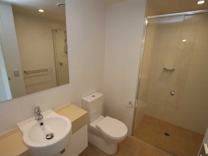 4039/3027 The Boulevard CARRARA 8