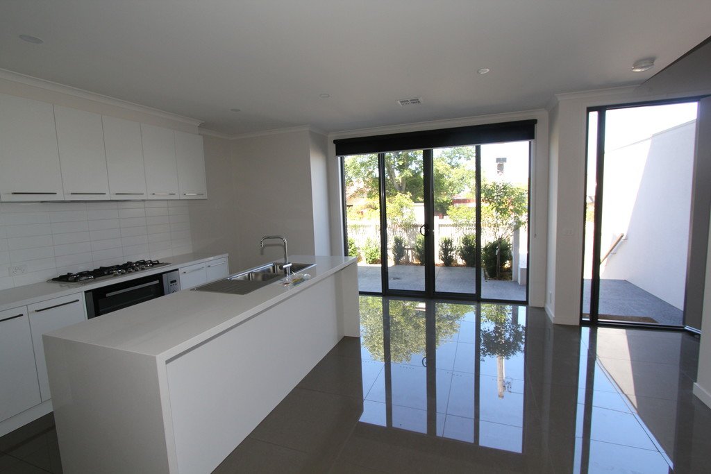 404 Clarendon Street SOLDIERS HILL 2