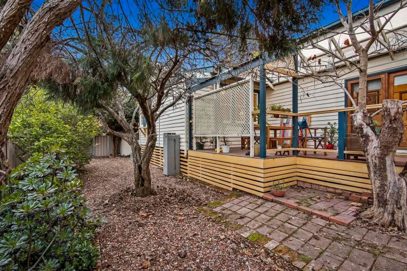 404 Napier Street WHITE HILLS 12