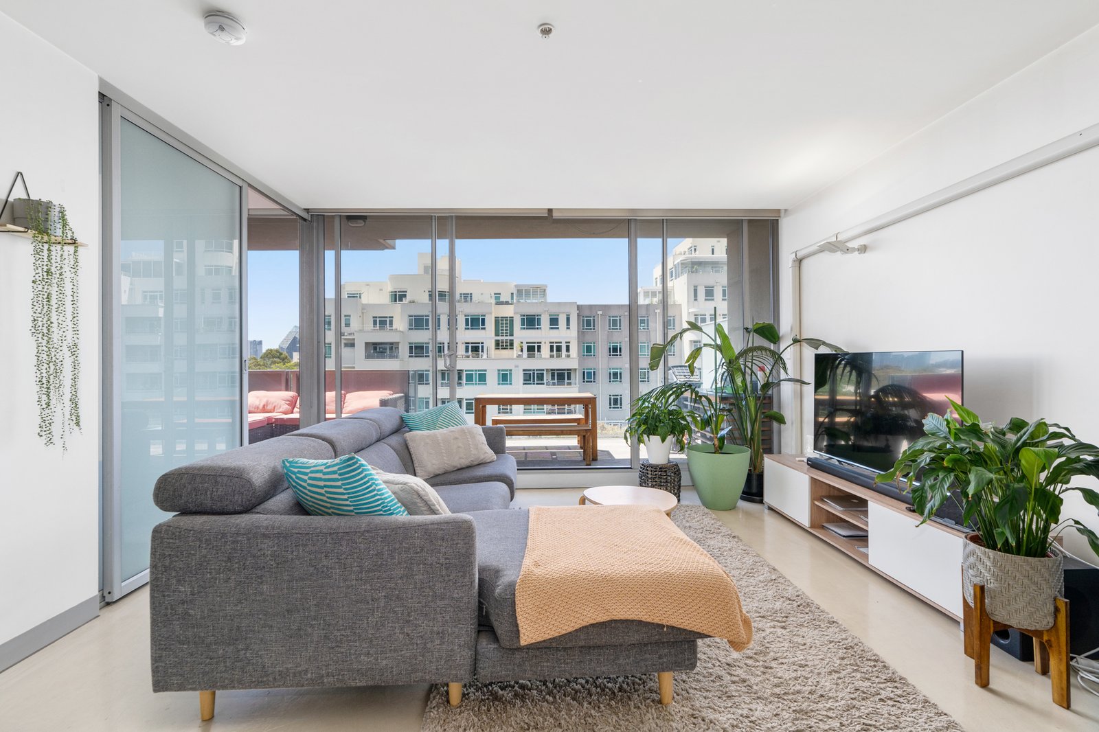 Gallery: 404/1 Danks Street