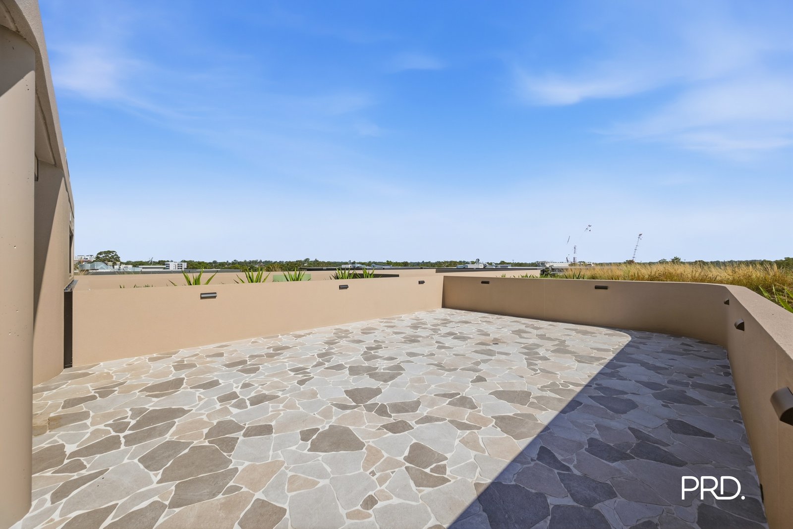 404/1 De Vilnits Parade PENRITH 14