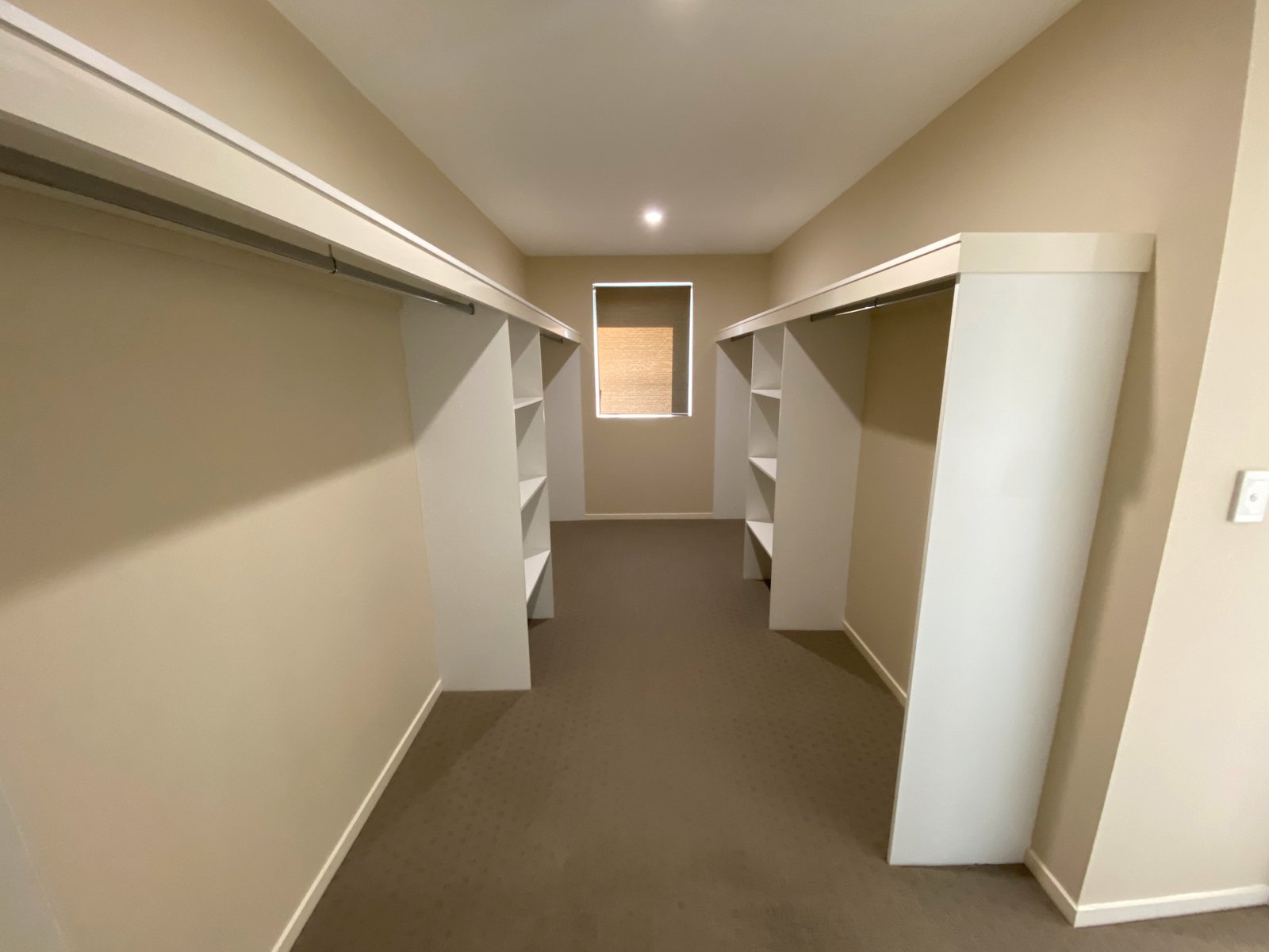 404/10 WYNDHAM Avenue BOYNE ISLAND 16