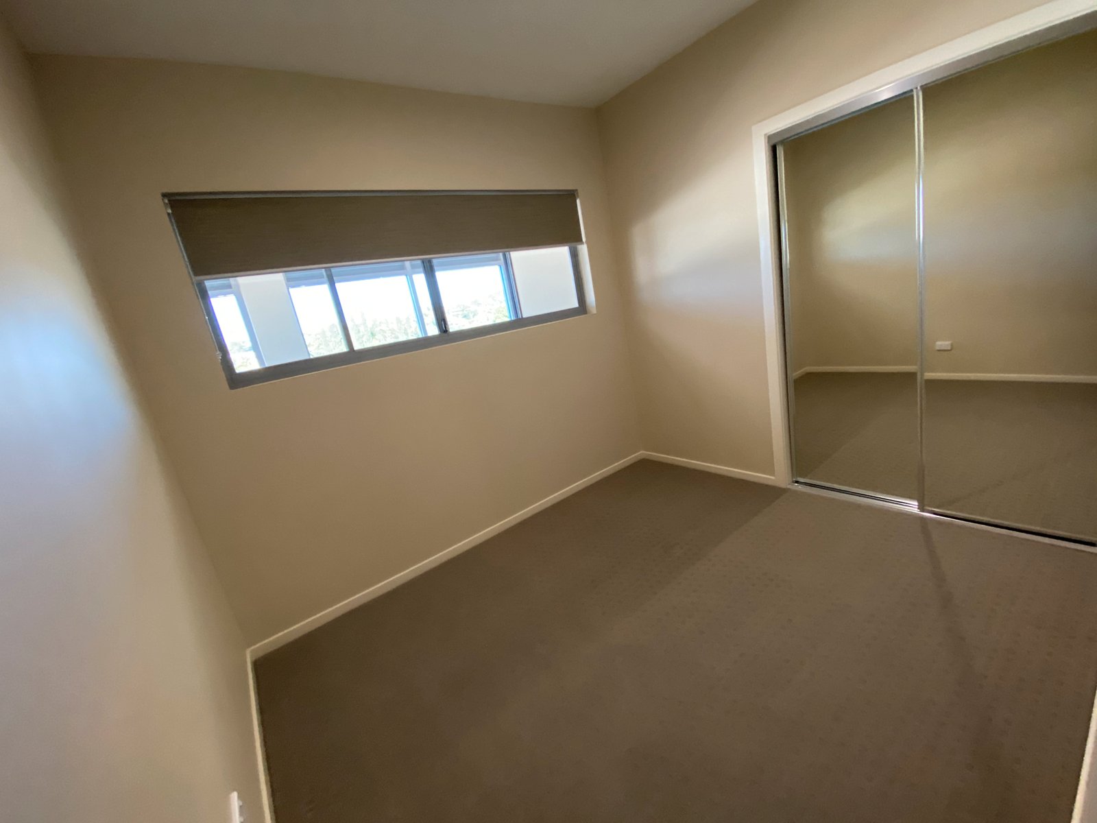 404/10 WYNDHAM Avenue BOYNE ISLAND 18