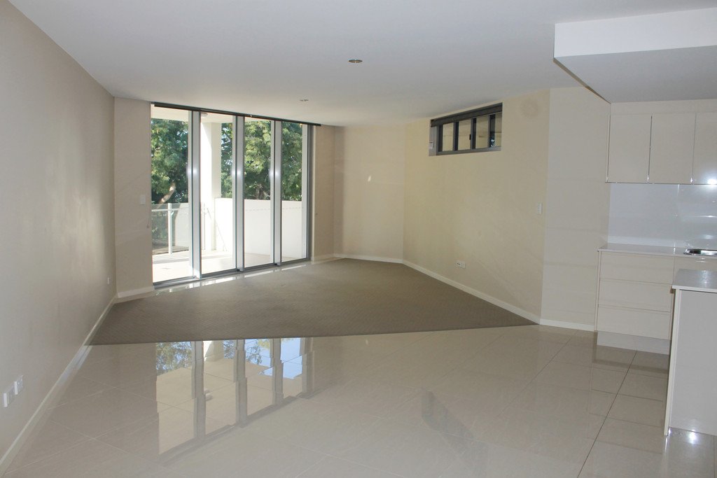 404/10 Wyndham Avenue BOYNE ISLAND 8