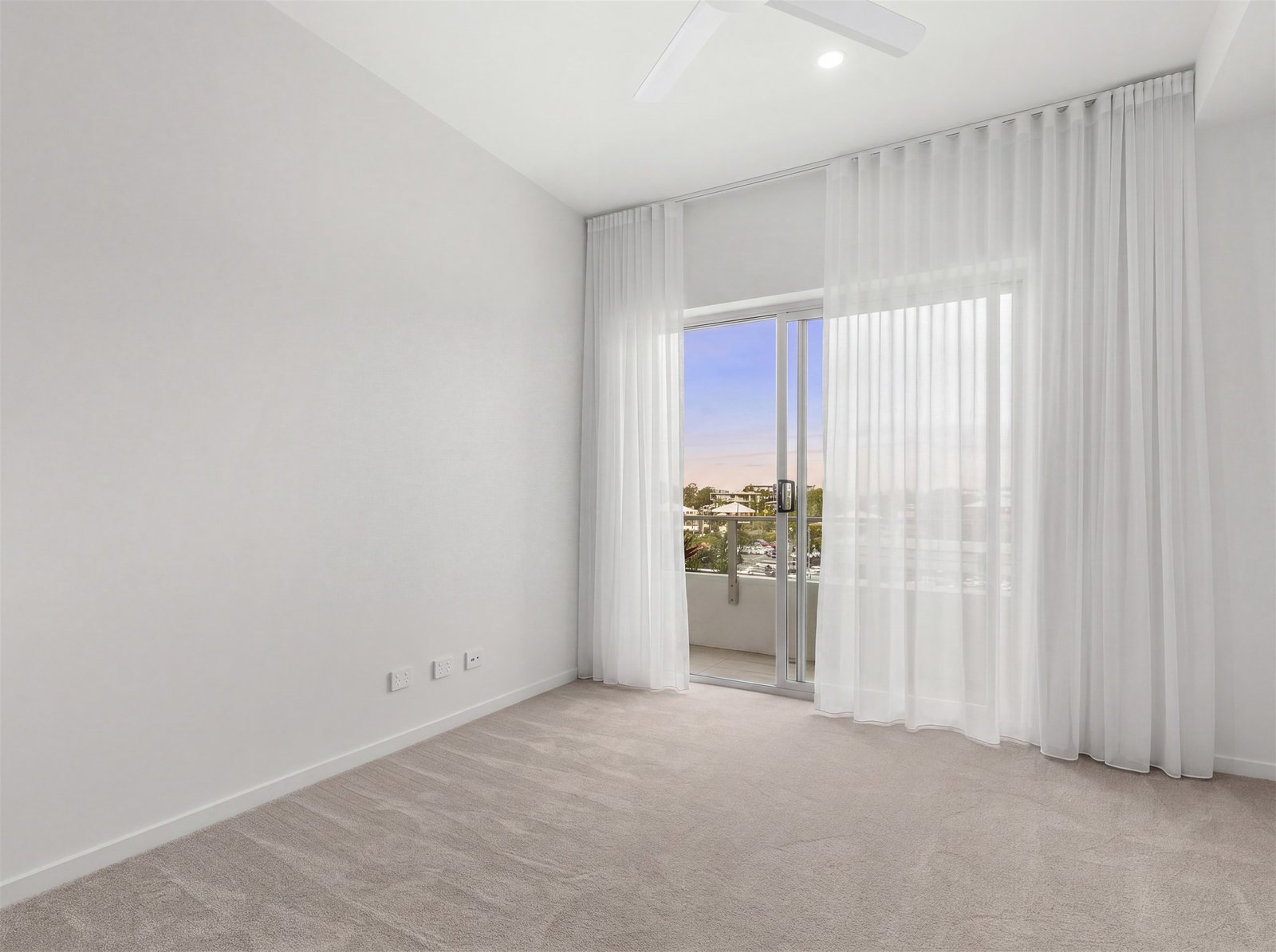 404/3 McConaghy Street MITCHELTON 10