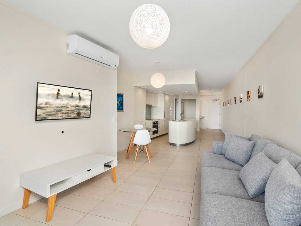 404/3 Mclean St  COOLANGATTA 3