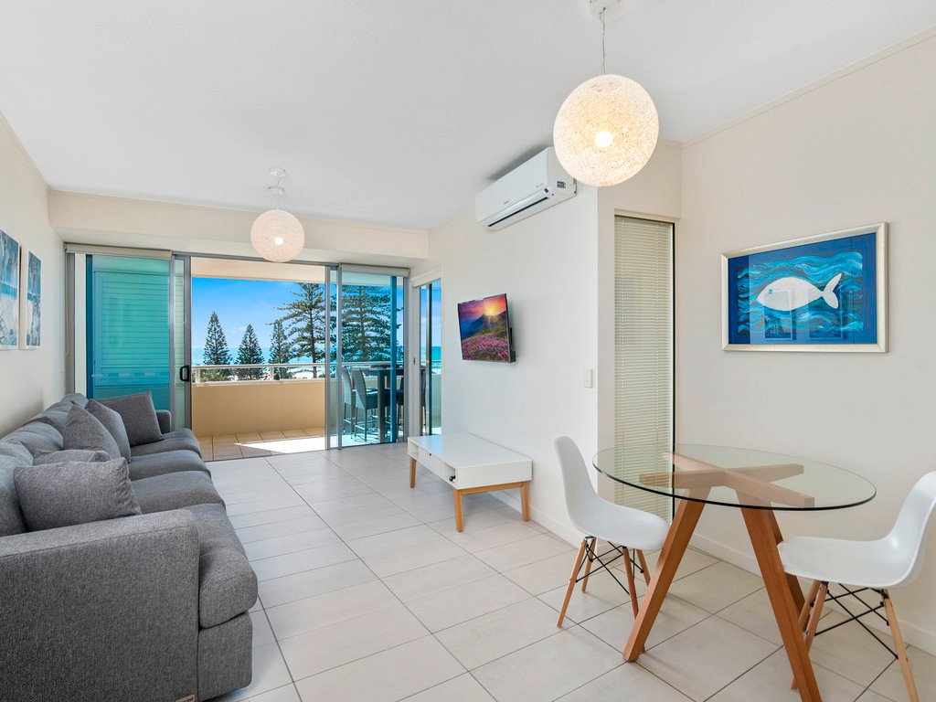404/3 Mclean St  COOLANGATTA 4