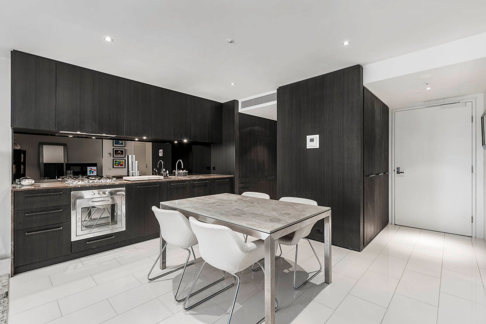 Real Estate and Property in 404/454 St Kilda Road, Melbourne, VIC