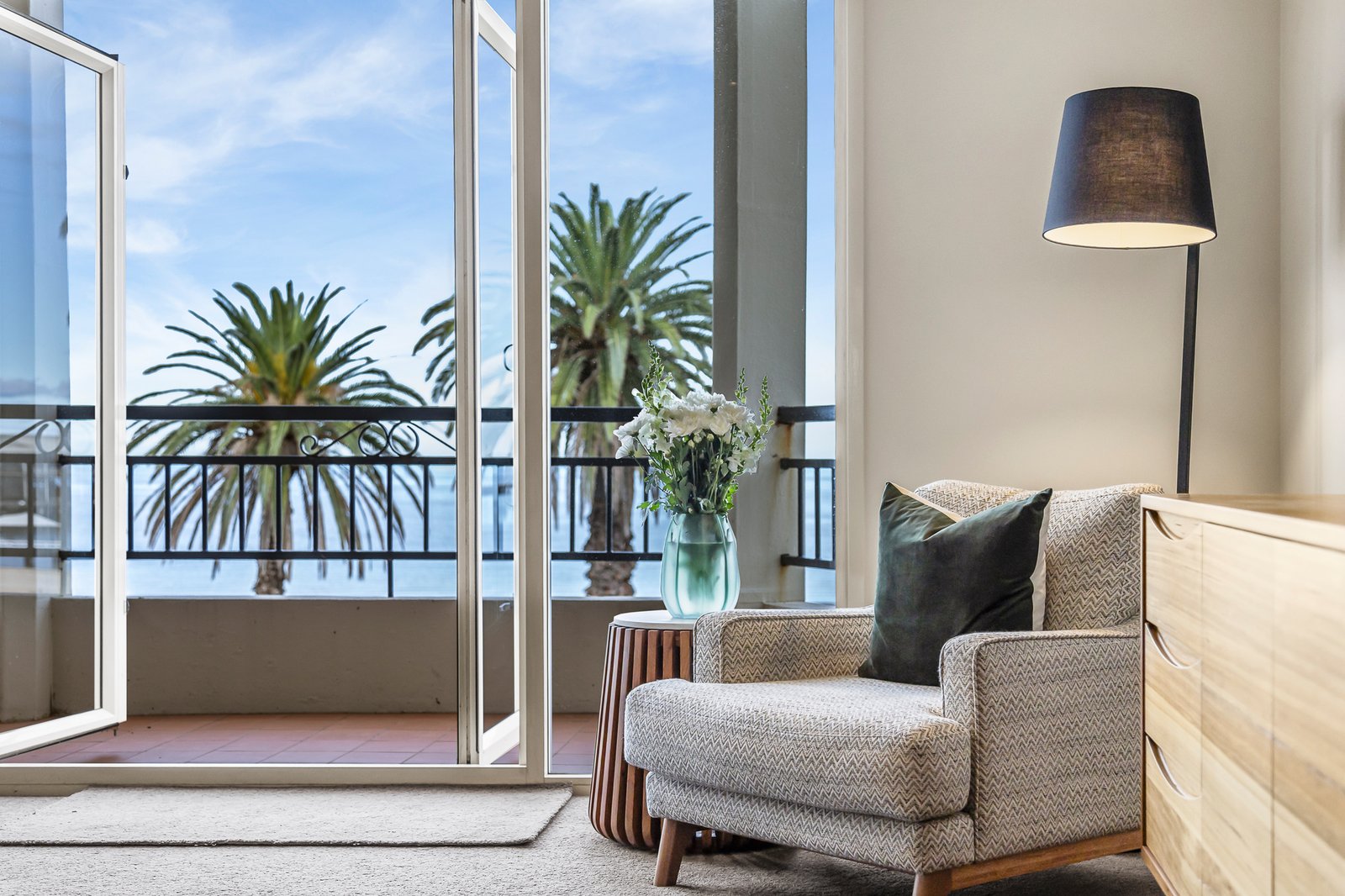 Gallery: 404/89 Beach Street