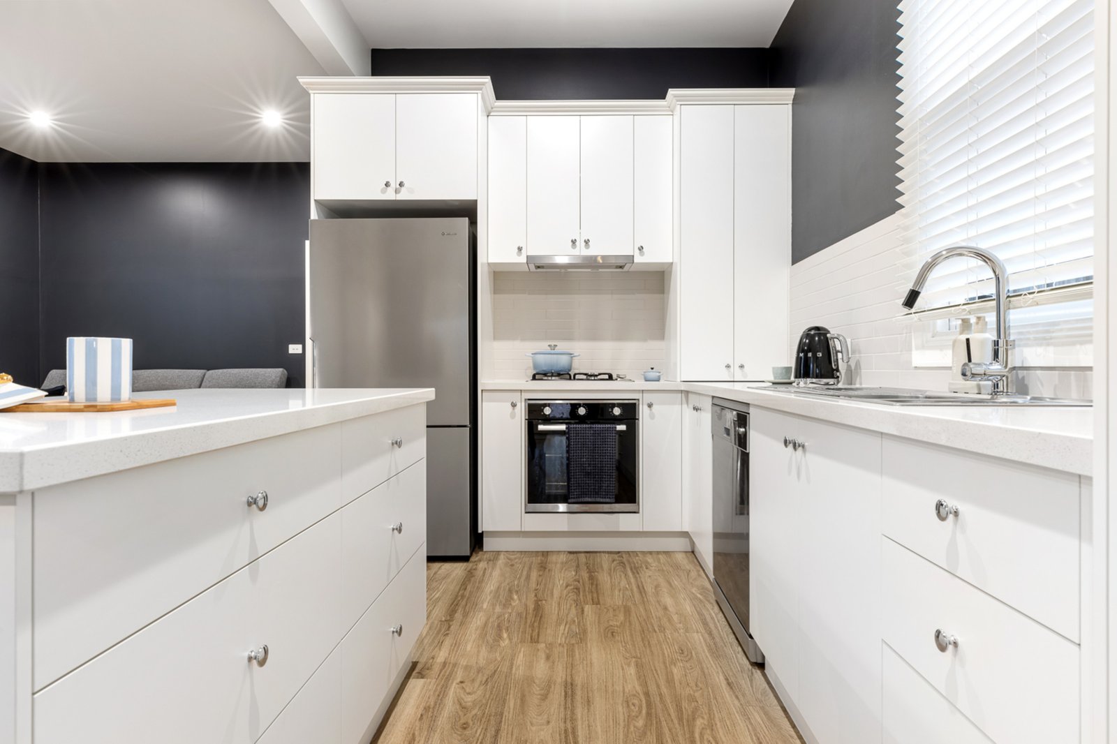 Gallery: 405 Lyons Street South