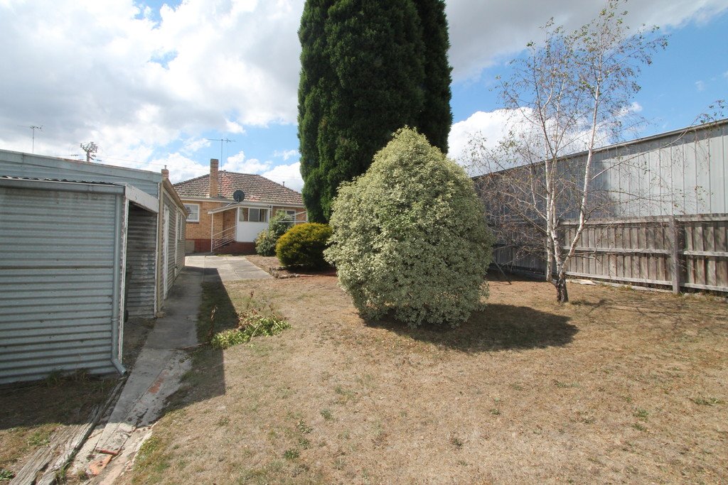 405 Norman Street BALLARAT NORTH 12