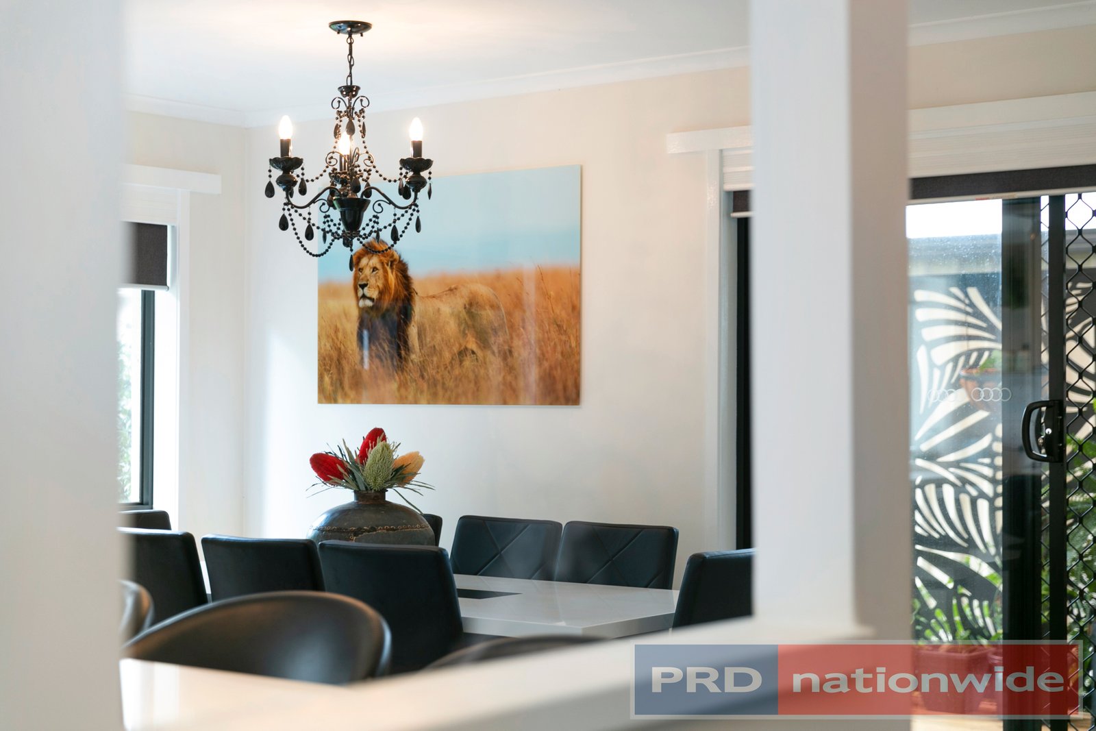 405 Richards Street CANADIAN 7