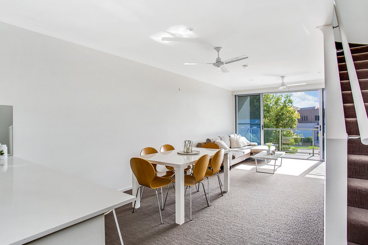 40/5074 Emerald Islands Drive CARRARA 9