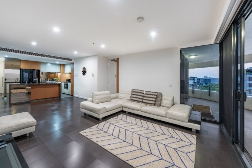 Gallery: 405/108 Bay Street