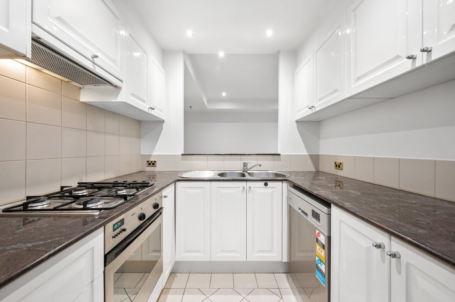 Gallery: 405/15 Queens Road