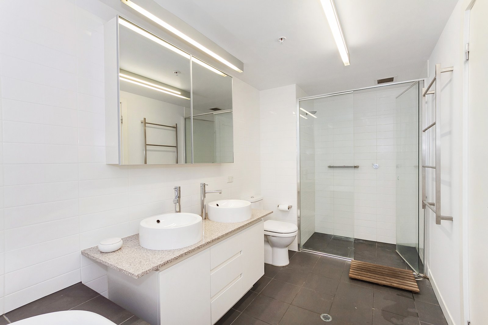 Gallery: 405/155 Beach Street