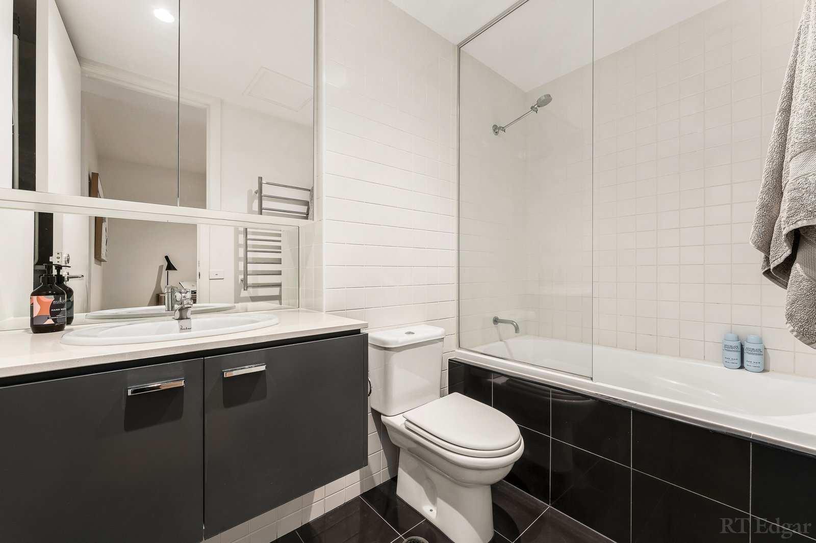 Real Estate and Property in 405/18 Tanner Street, Richmond, VIC