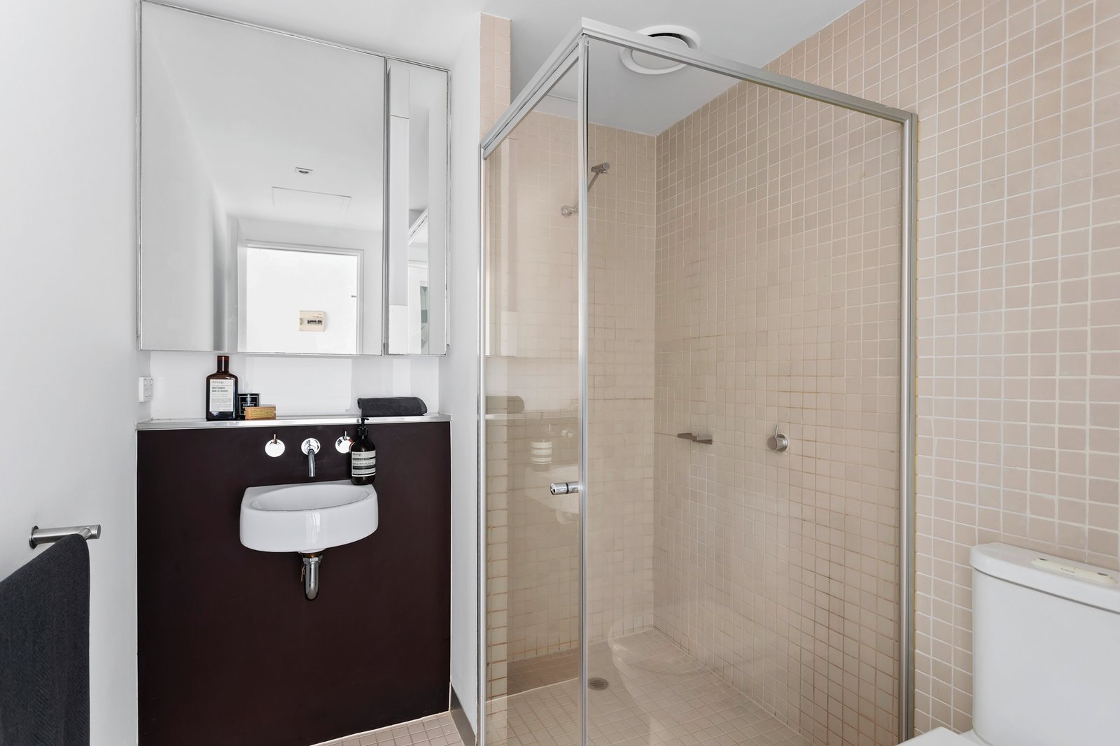 Real Estate and Property in 405/2 Rouse Street, Port Melbourne, VIC