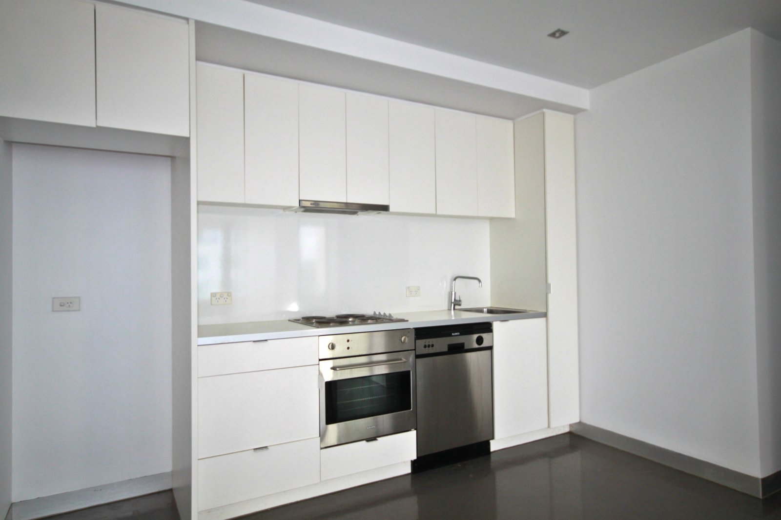 Gallery: 405/25 Pickles Street