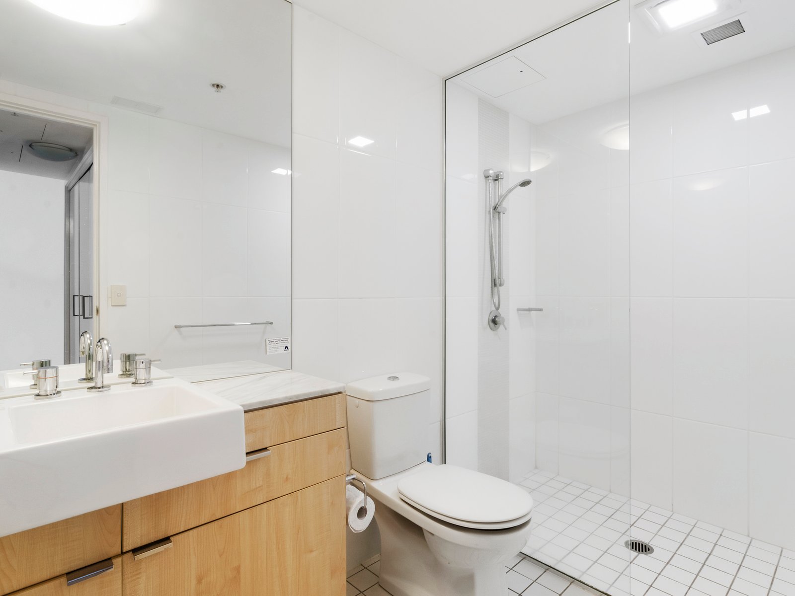 405/3 McLean Street COOLANGATTA 8