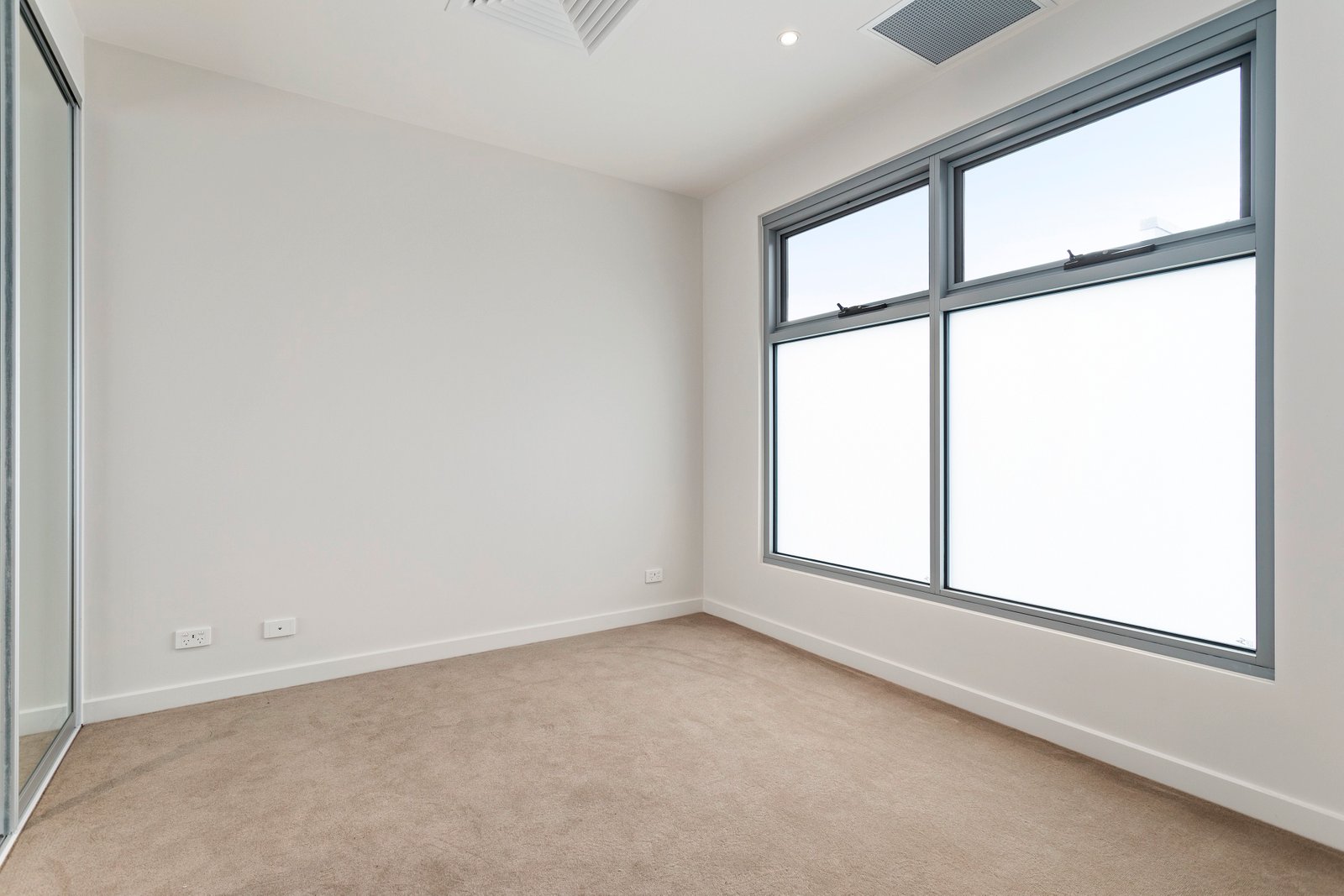 Real Estate and Property in 405/4 Villa Street, Heidelberg, VIC