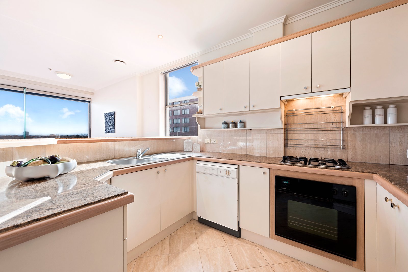 Gallery: 405/598 St Kilda Road