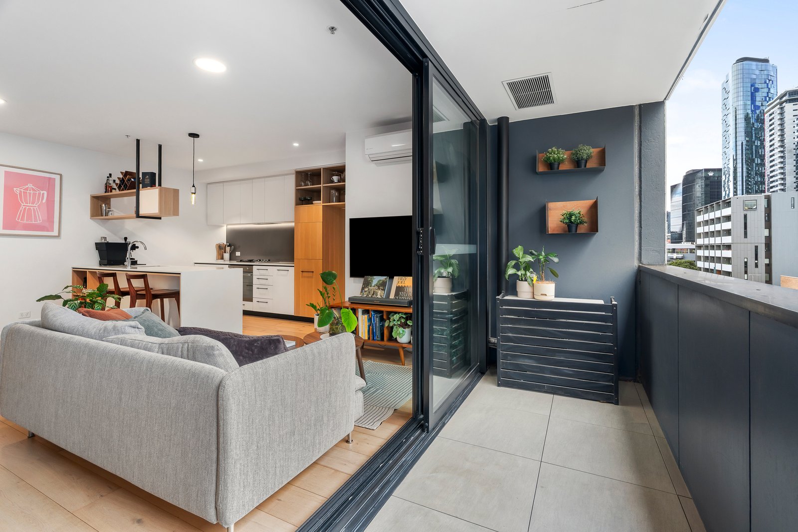 Gallery: 405/79 Market Street