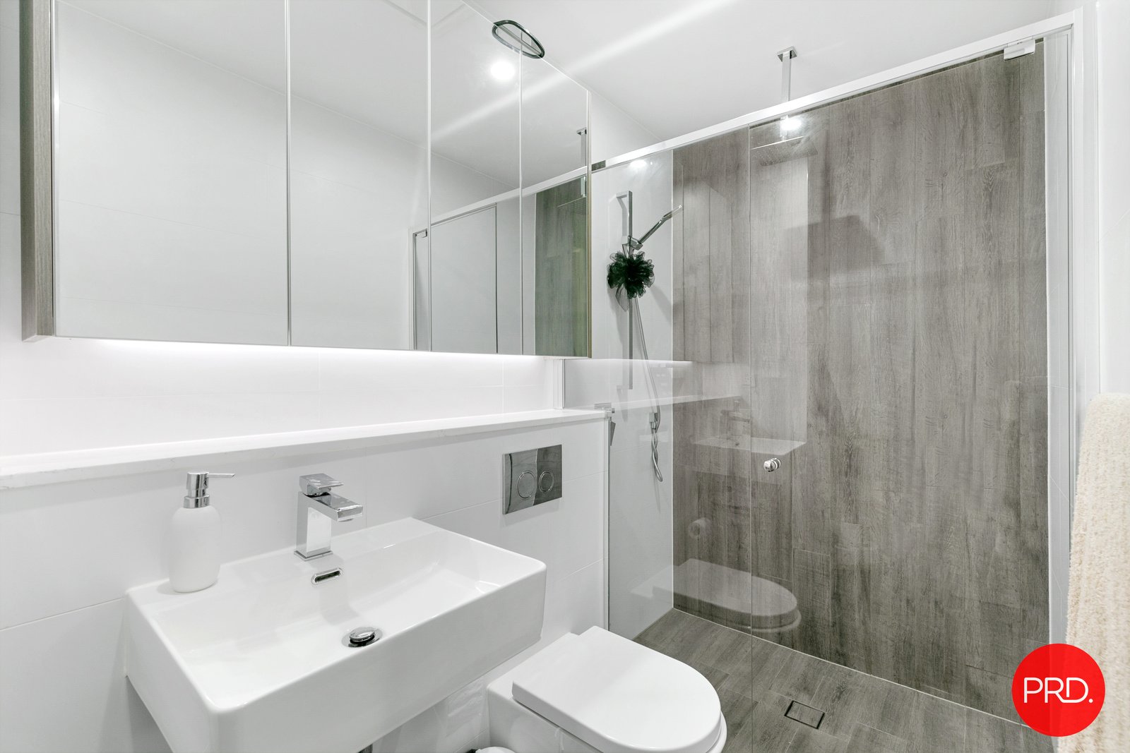 405/843 New Canterbury Rd  DULWICH HILL 9