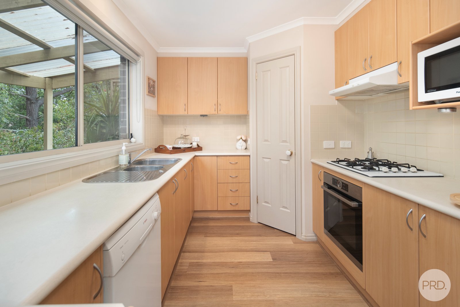 406 Gladstone Street MOUNT PLEASANT 5