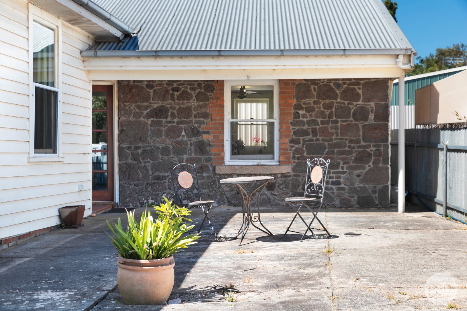 406 High Street LEARMONTH 5