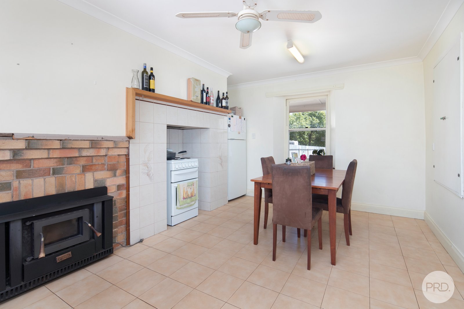 406 High Street LEARMONTH 9