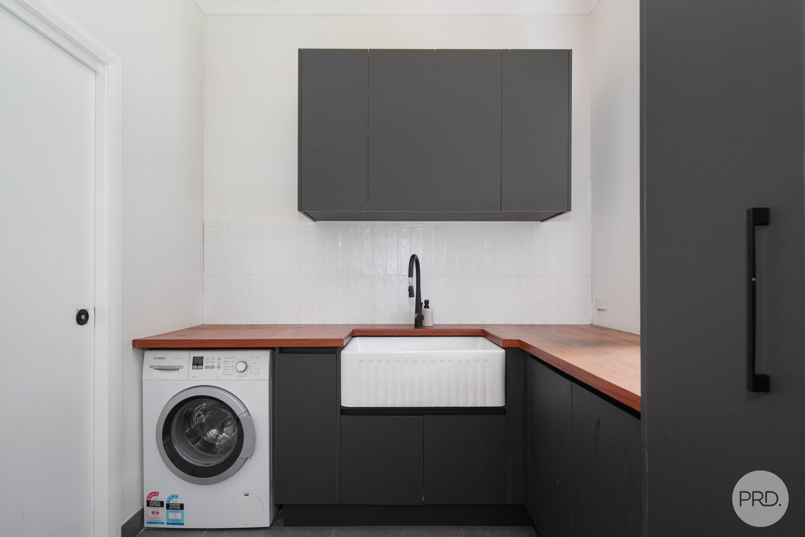 406 Sherrard Street BLACK HILL 14