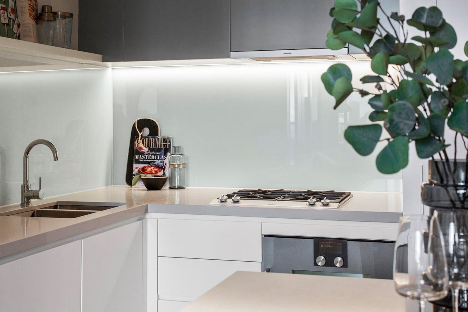 Gallery: 406/1 Dyer Street