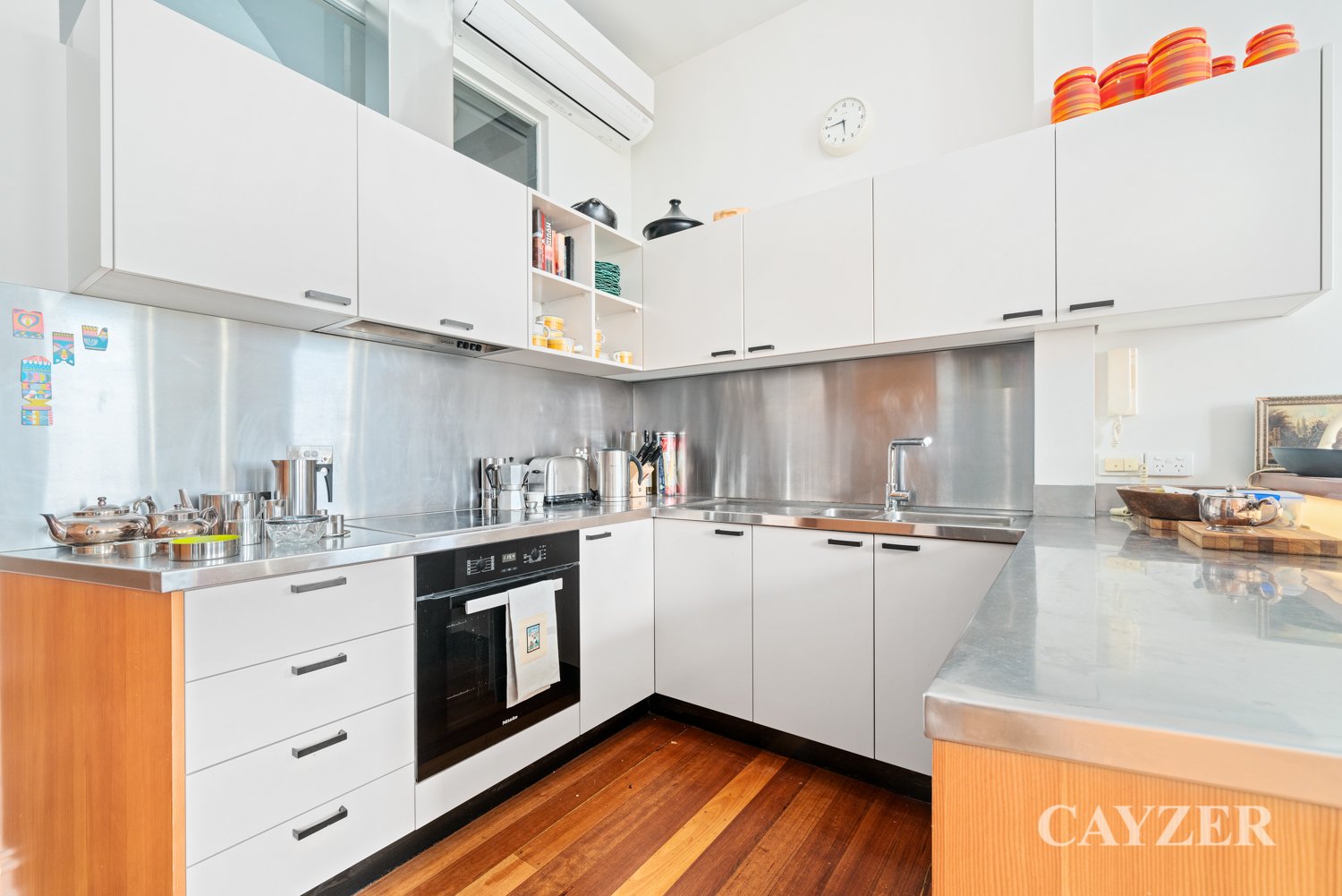 Gallery: 406/129 Fitzroy Street