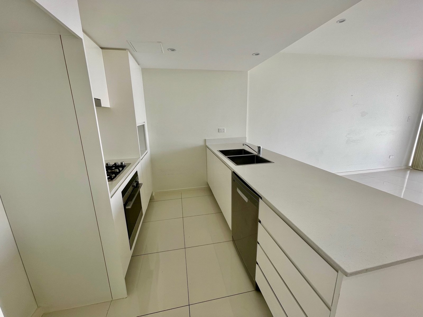 406/187 Rocky Point Road RAMSGATE 4