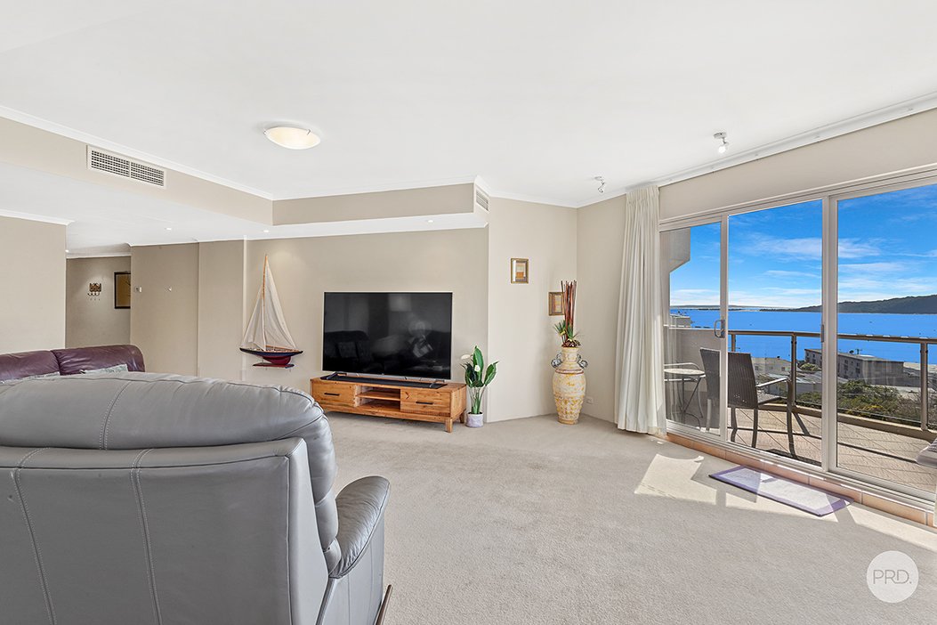 406/2 Messines Street SHOAL BAY 8