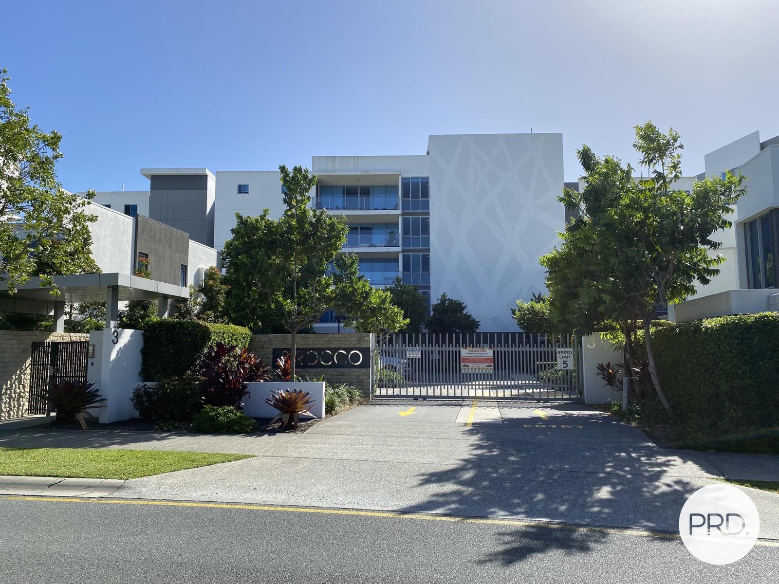 406/3 Compass Drive BIGGERA WATERS 1