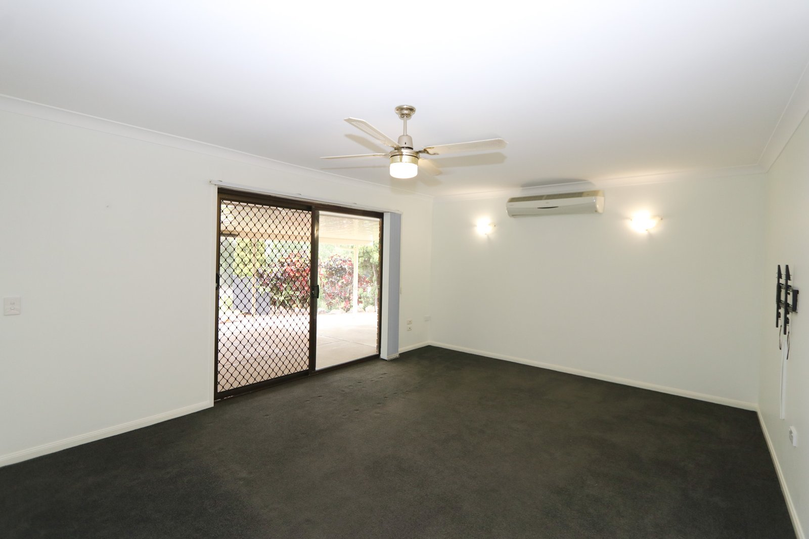 407 Ashmore Road ASHMORE 5
